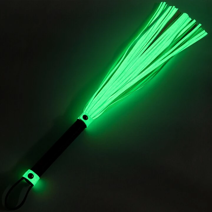 Deals ๐ Bondara Crystal White Glow In The Dark Flogger ๐ 4 Deals ๐ Bondara Crystal White Glow In The Dark Flogger ๐ - Image 2